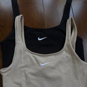 Nike Logo Tank Top Bundle (2)